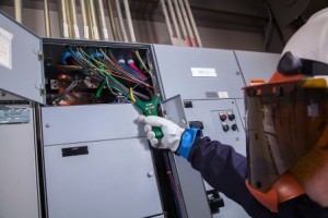 Alternative view of EXTECH MA3018 3000A True RMS CAT IV AC Flex Clamp Meter