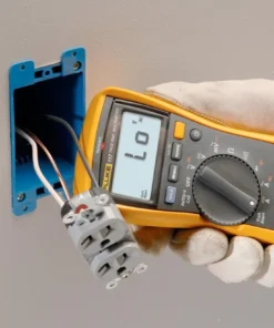 Fluke 117 Multimeter in use
