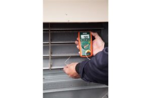 Alternative view of EXTECH EX363 HVAC CAT-IV Multimeter & Type-K Temperature & NCV