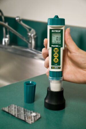 Alternative view of EXTECH FL700 Waterproof ExStik Fluoride Meter