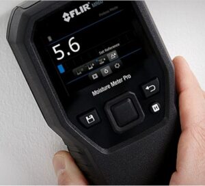 FLIR MR60 Moisture Meter Pro display