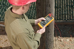 Fluke 1621 GEO Earth Ground Tester on site