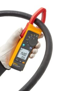 Fluke 393 FC CAT III 1500 V True-rms Clamp Meter in use