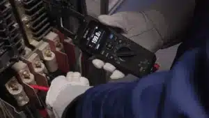 FLIR CM276 Clamp Meter and Thermal Imaging Camera with METERLiNK®
