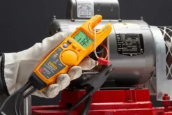 Fluke T6-1000 PRO Electrical Tester with FieldSense™ technology.