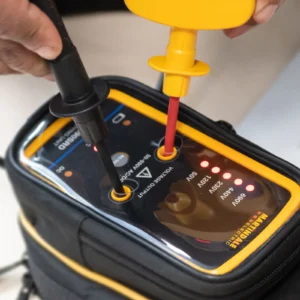 VI15000 CAT IV 1000V voltage indicator close-up showing LED threshold display